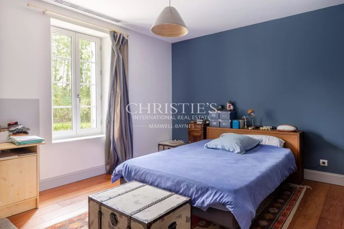 Image No.20-6 Bed House for sale