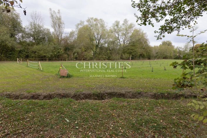 Image No.24-6 Bed House for sale