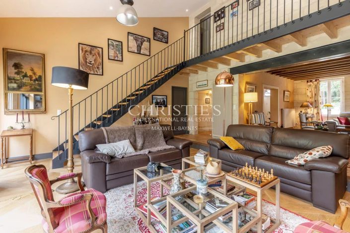 Image No.5-6 Bed House for sale