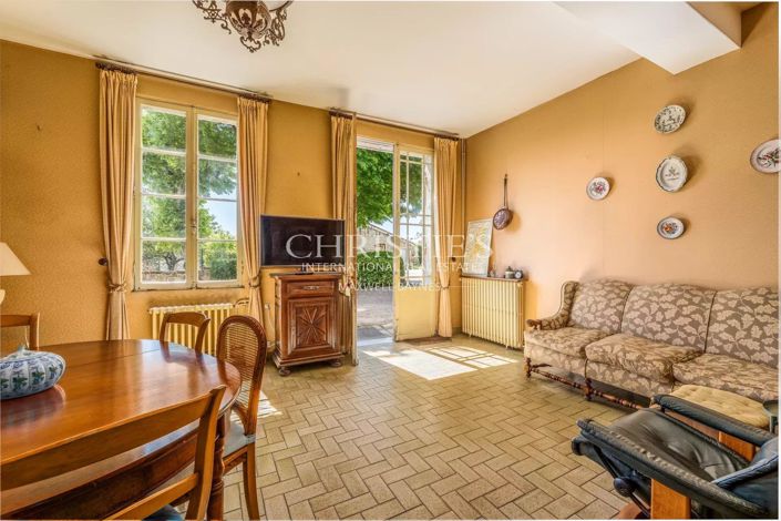 Image No.15-6 Bed House for sale