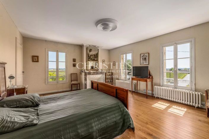 Image No.16-6 Bed House for sale