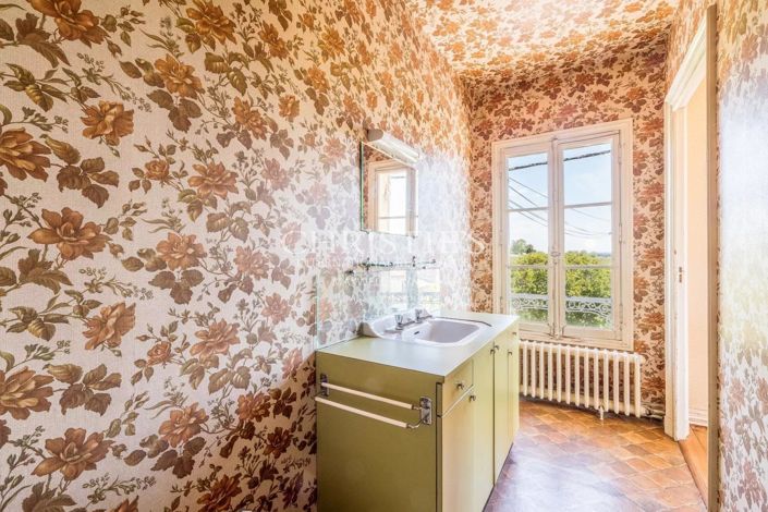 Image No.17-6 Bed House for sale