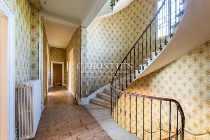 Image No.21-6 Bed House for sale