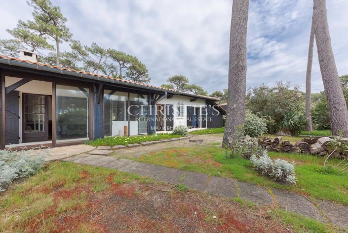 Image No.3-5 Bed House for sale