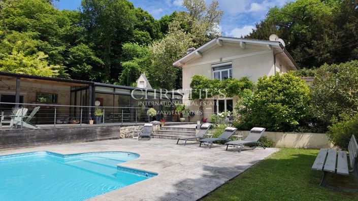 Image No.1-5 Bed House for sale