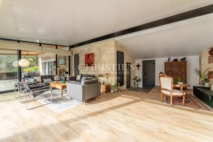 Image No.12-5 Bed House for sale