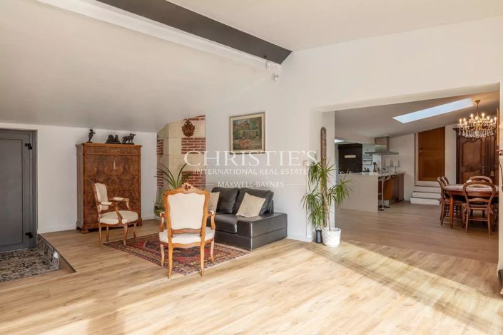 Image No.13-5 Bed House for sale