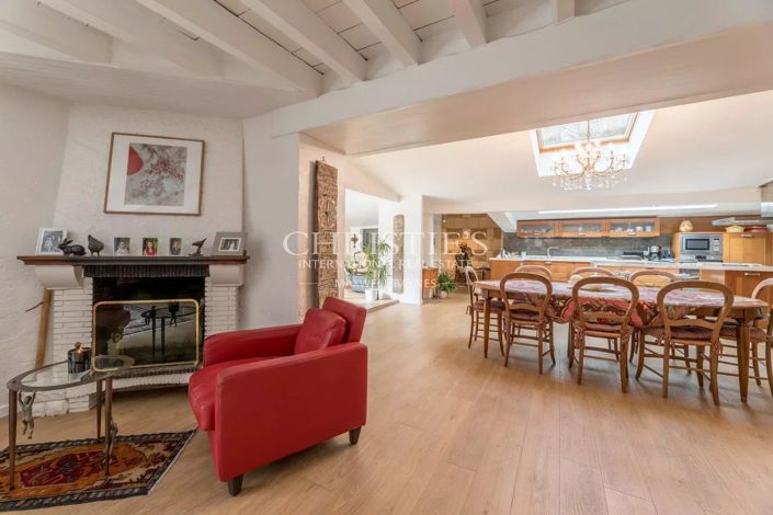 Image No.19-5 Bed House for sale