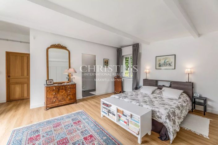 Image No.22-5 Bed House for sale