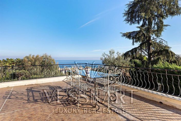 Image No.2-7 Bed House for sale