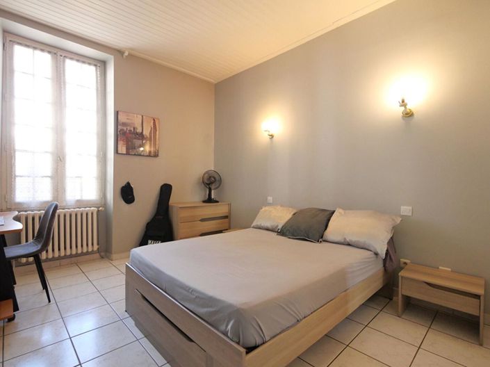 Image No.12-6 Bed House for sale