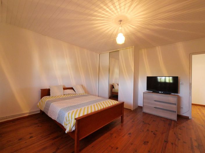 Image No.15-6 Bed House for sale