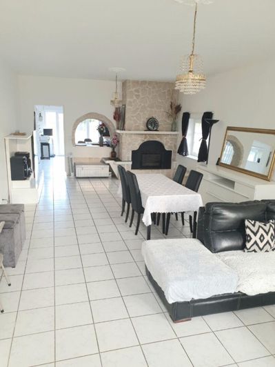 Image No.7-6 Bed House for sale