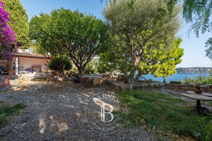 Image No.12-4 Bed House for sale