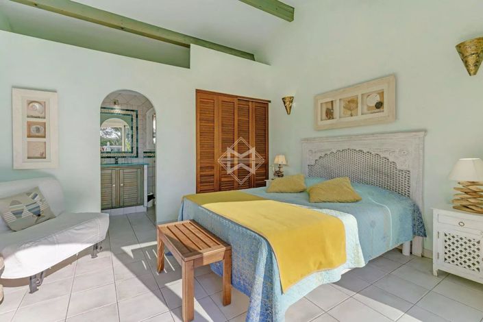 Image No.11-7 Bed House for sale