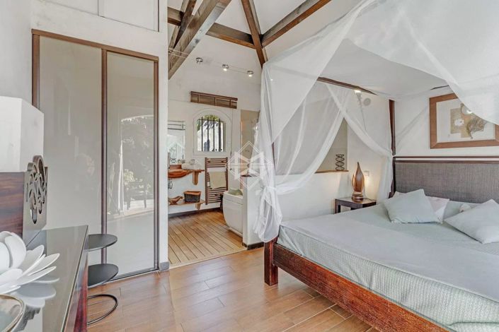 Image No.9-7 Bed House for sale