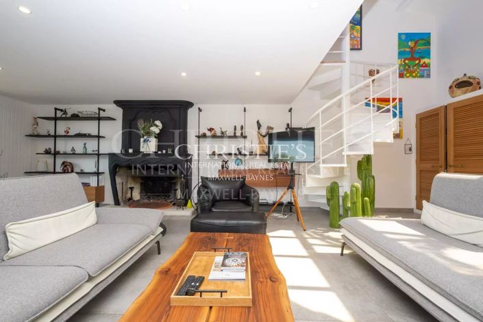 Image No.7-4 Bed House for sale