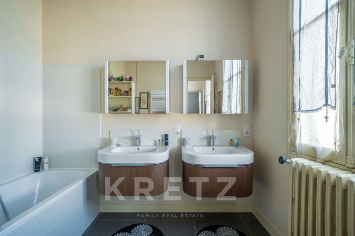 Image No.13-6 Bed House for sale