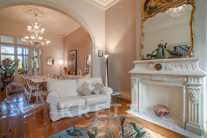 Image No.2-6 Bed House for sale