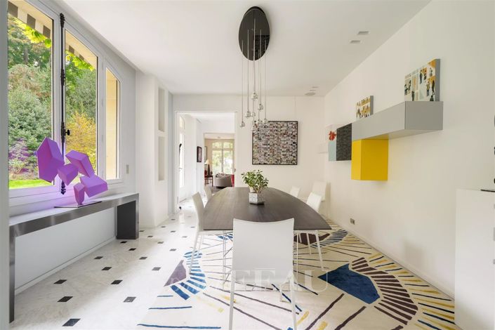 Image No.10-6 Bed House for sale