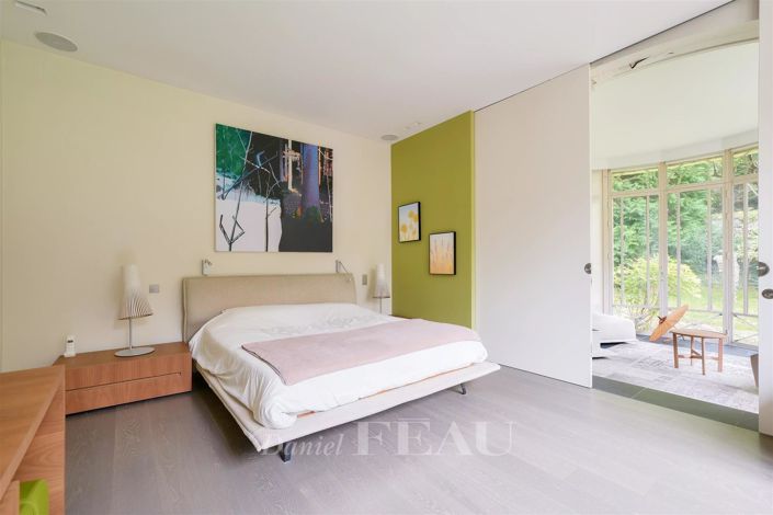 Image No.13-6 Bed House for sale