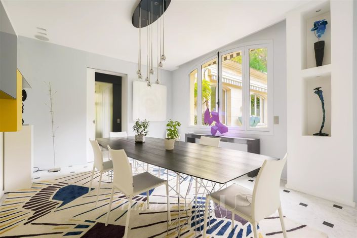 Image No.16-6 Bed House for sale