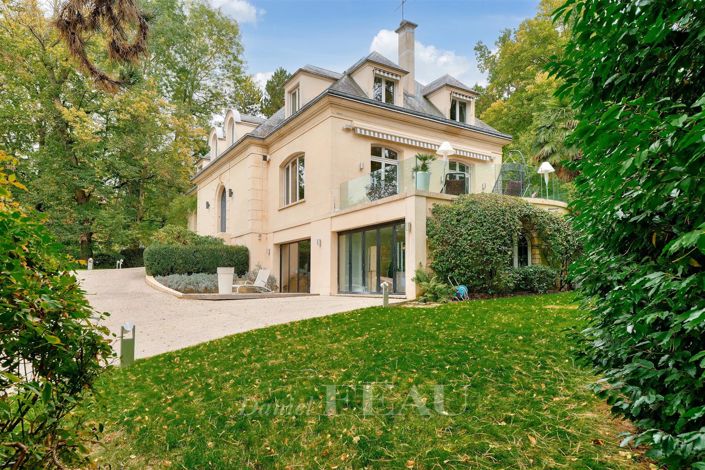 Image No.2-6 Bed House for sale