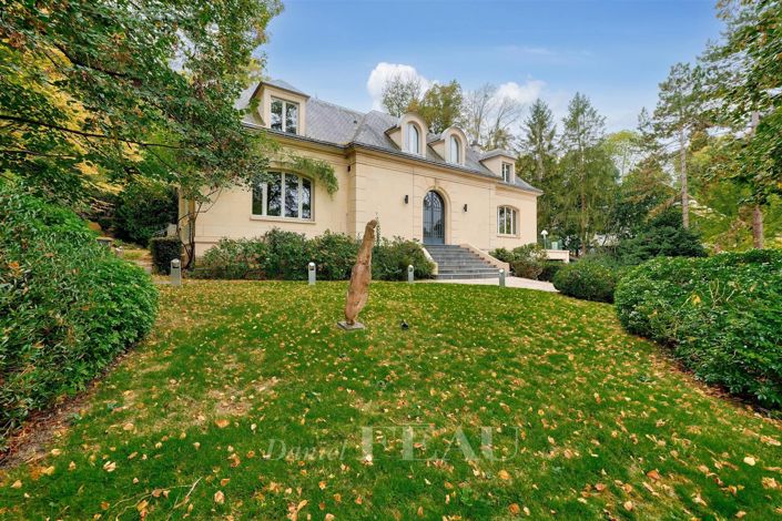 Image No.6-6 Bed House for sale