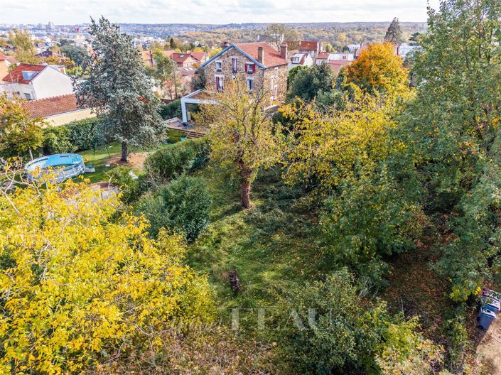 Image No.5-House for sale