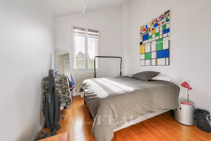 Image No.12-3 Bed House for sale