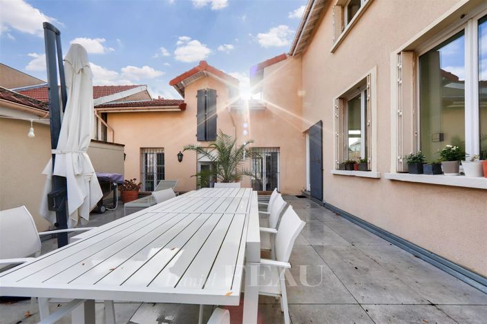 Image No.14-3 Bed House for sale