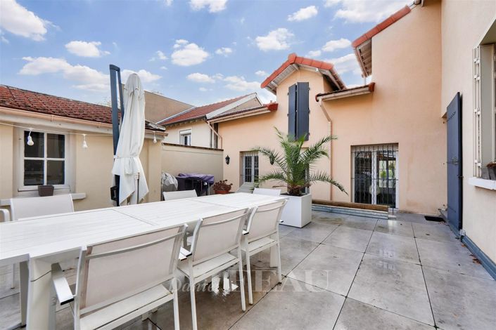 Image No.15-3 Bed House for sale