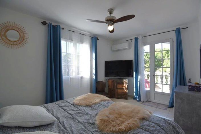 Image No.10-4 Bed House for sale