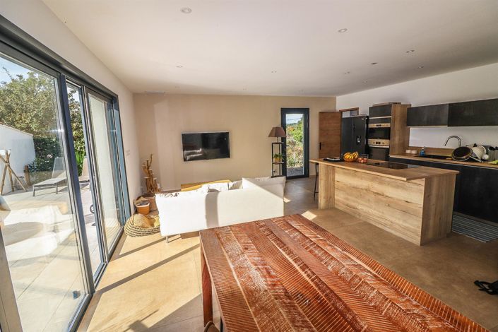 Image No.33-4 Bed House for sale