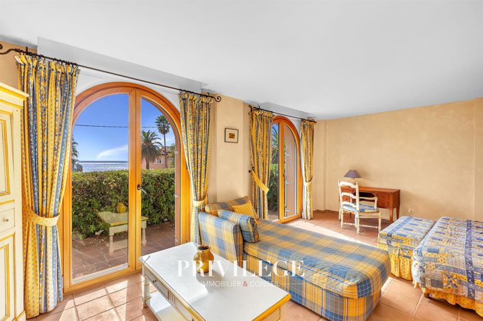 Image No.14-10 Bed House for sale