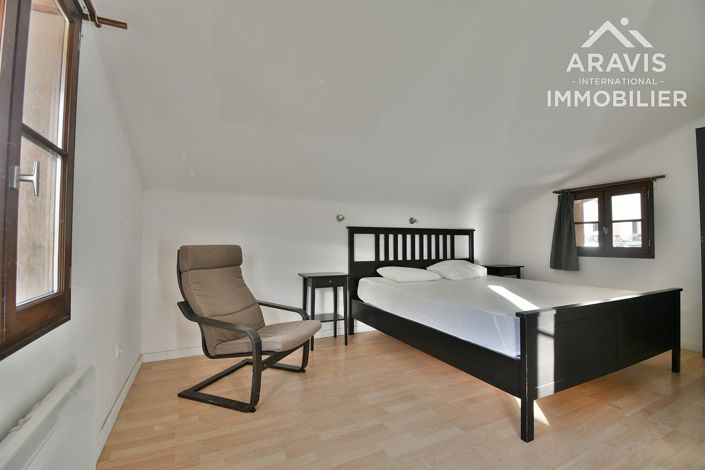 Image No.9-2 Bed House for sale