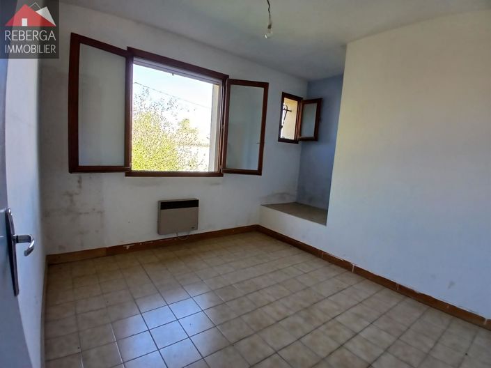 Image No.7-5 Bed House for sale