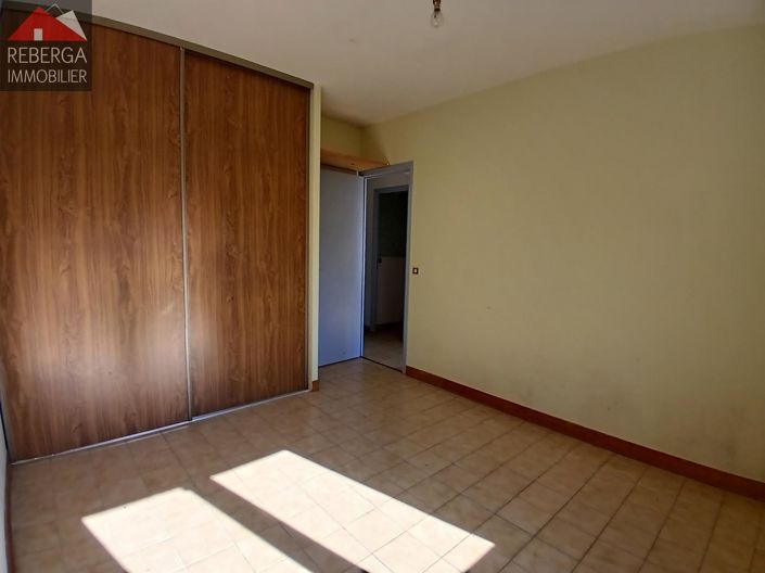 Image No.9-5 Bed House for sale