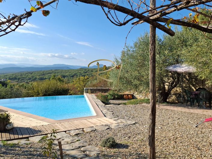 Image No.12-5 Bed House for sale