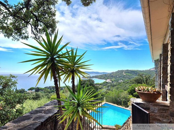 Image No.4-4 Bed House for sale