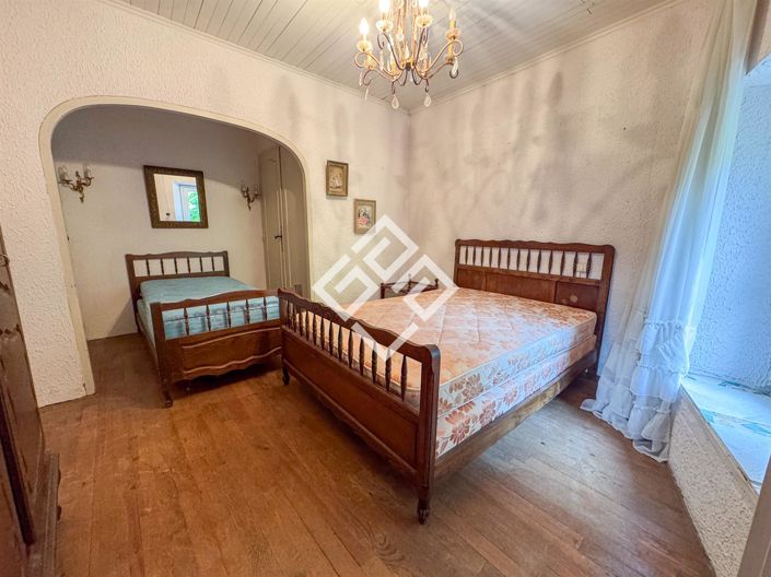 Image No.13-3 Bed House for sale