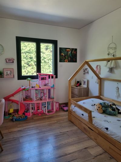 Image No.16-4 Bed House for sale