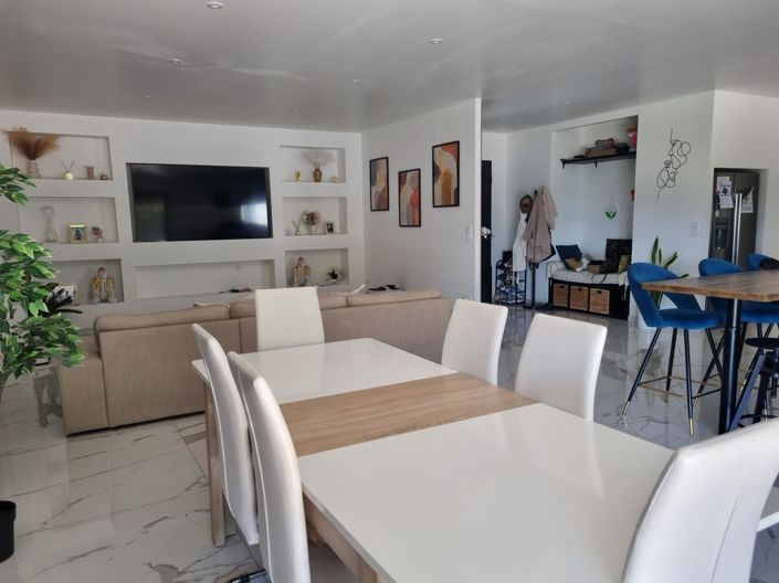 Image No.5-4 Bed House for sale