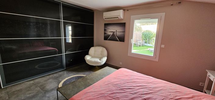 Image No.11-3 Bed House for sale