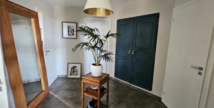 Image No.12-3 Bed House for sale