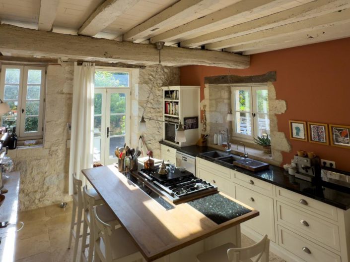 Image No.10-5 Bed House for sale