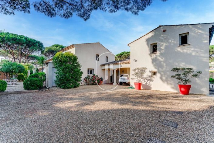 Image No.12-6 Bed House for sale