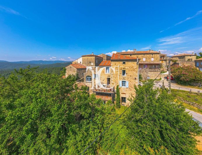 Image No.1-Maison de 4 chambres à vendre à Banne