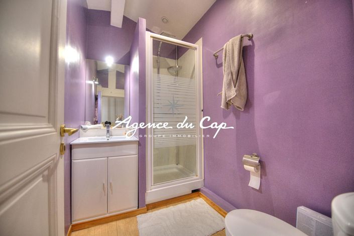 Image No.8-Appartement de 2 chambres à vendre à Saint-Raphael