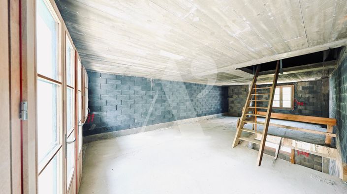 Image No.1-3 Bed Property for sale